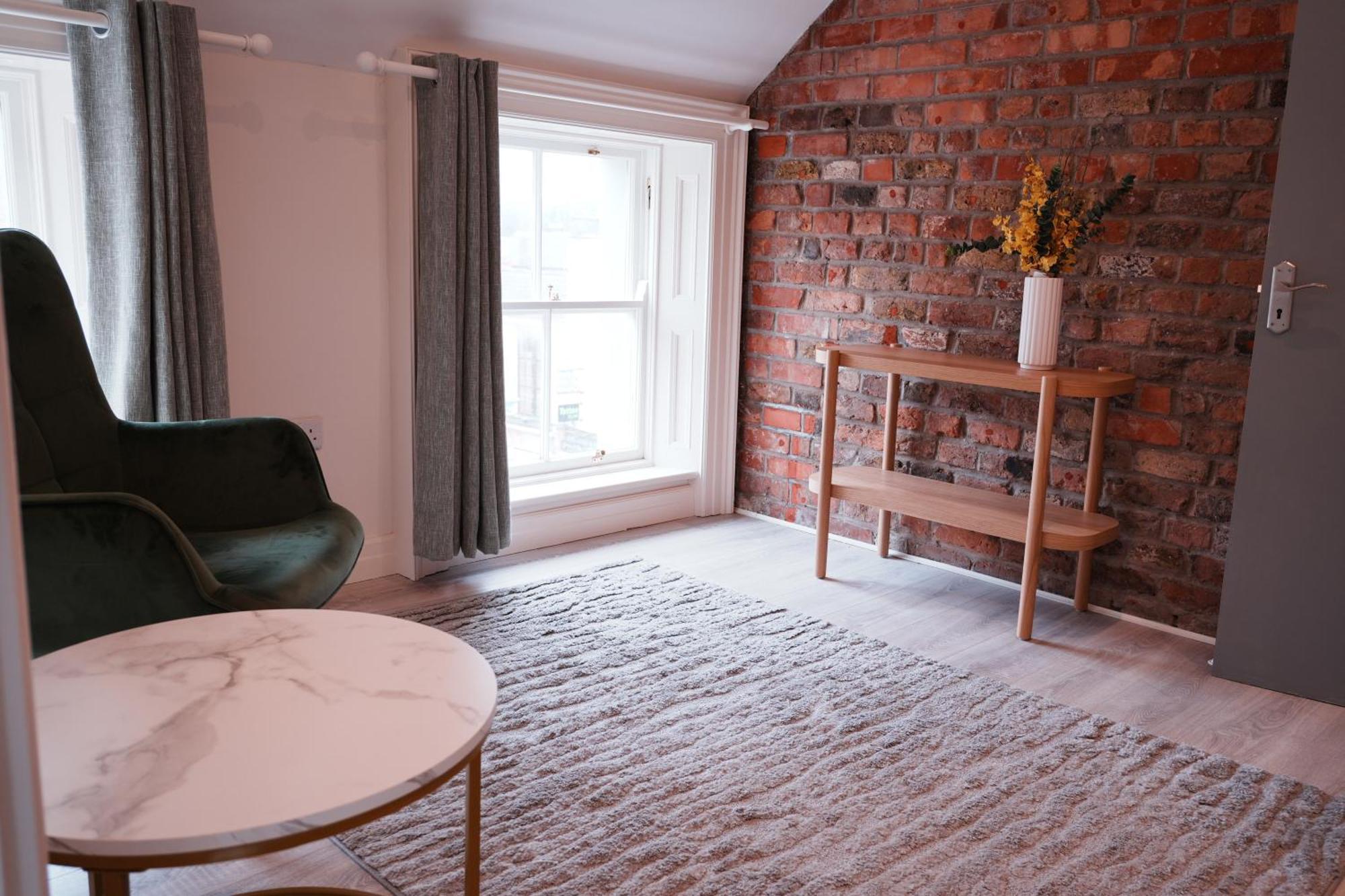 Spire Entire Attic Apartment No Kitchen Dublin Ngoại thất bức ảnh